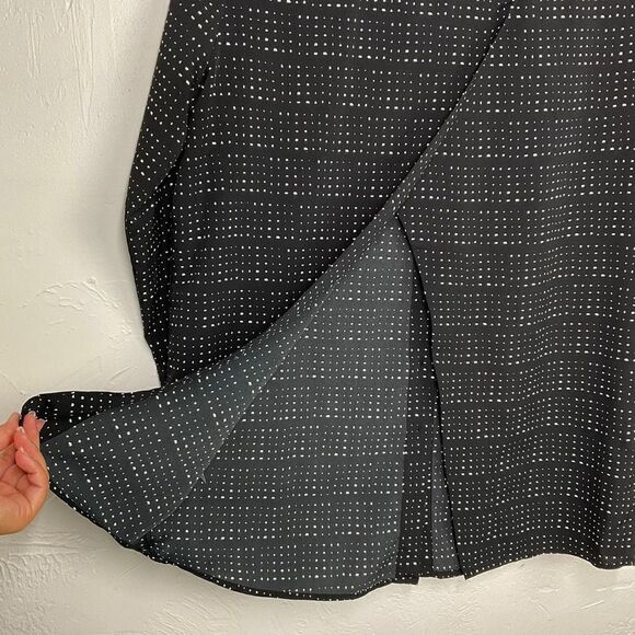 Banana Republic Factory Black White Split Back Button Up Shirt Small - Picture 4 of 7